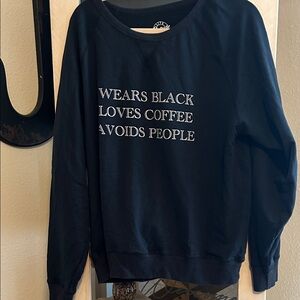 Chic Black Graphic Women's Sweater